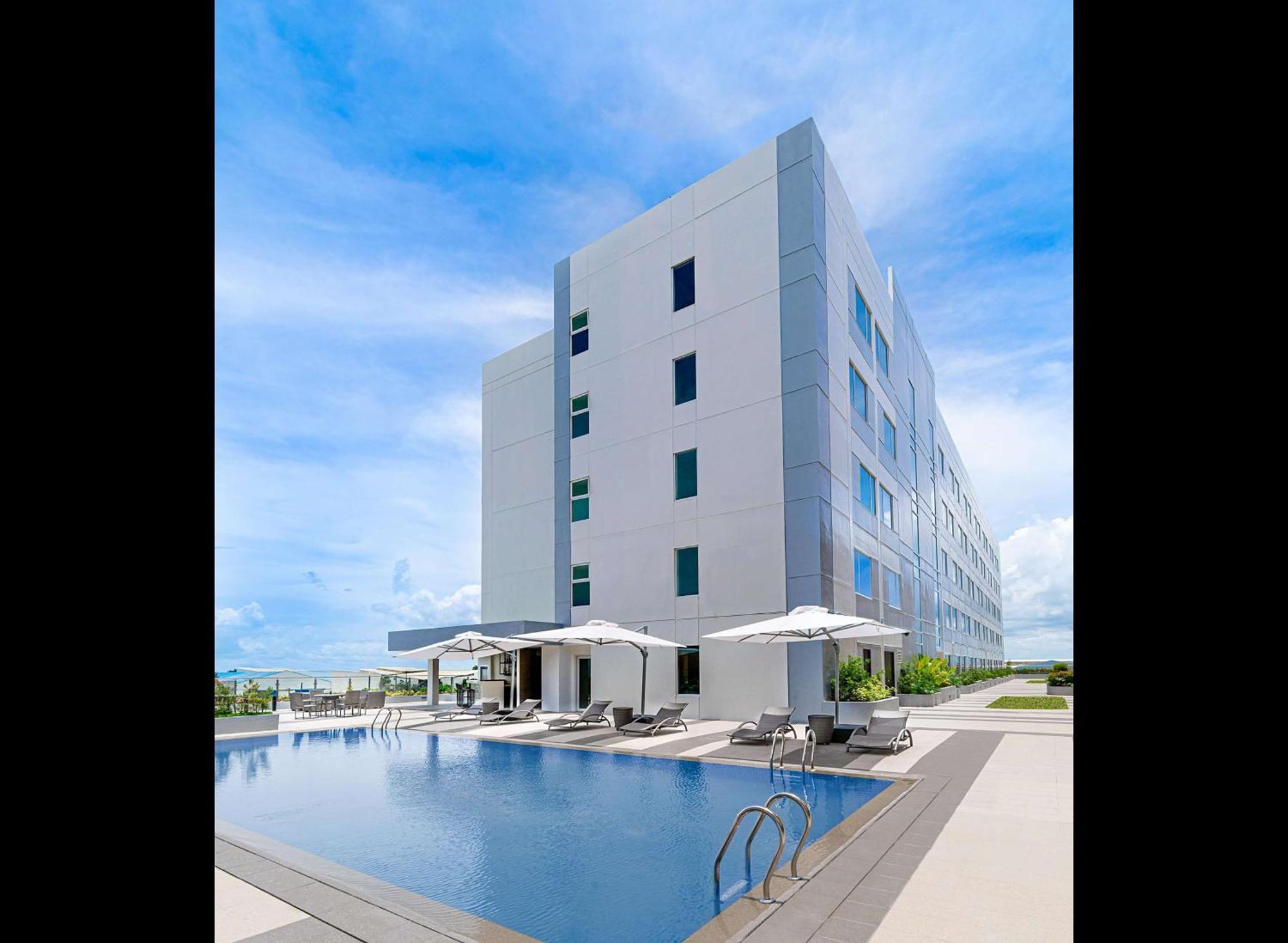 Park Inn By Radisson Баколод Экстерьер фото